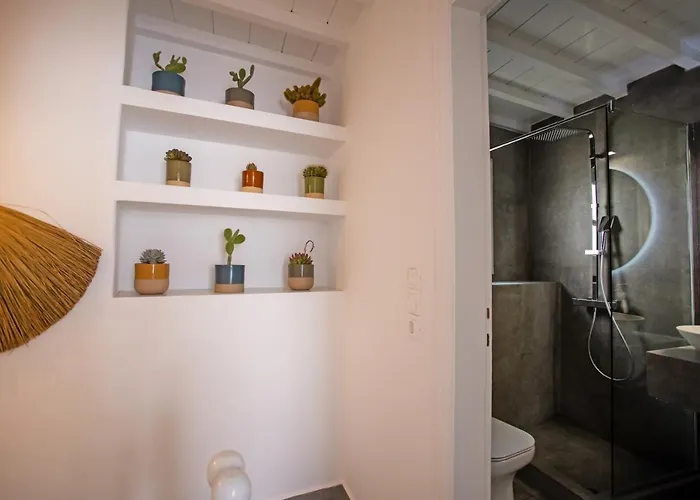 Aelia I / * Mykonos Town